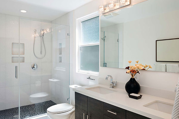 Bath Renovation in Garden Grove, California